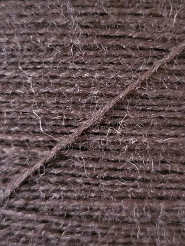 Regia 2 Ply Darning Thread 2903 Medium Brown. A blend of wool & nylon. 